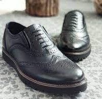 Туфлі та мокасини