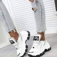 ЖІНОЧЕ ВЗУТТЯ